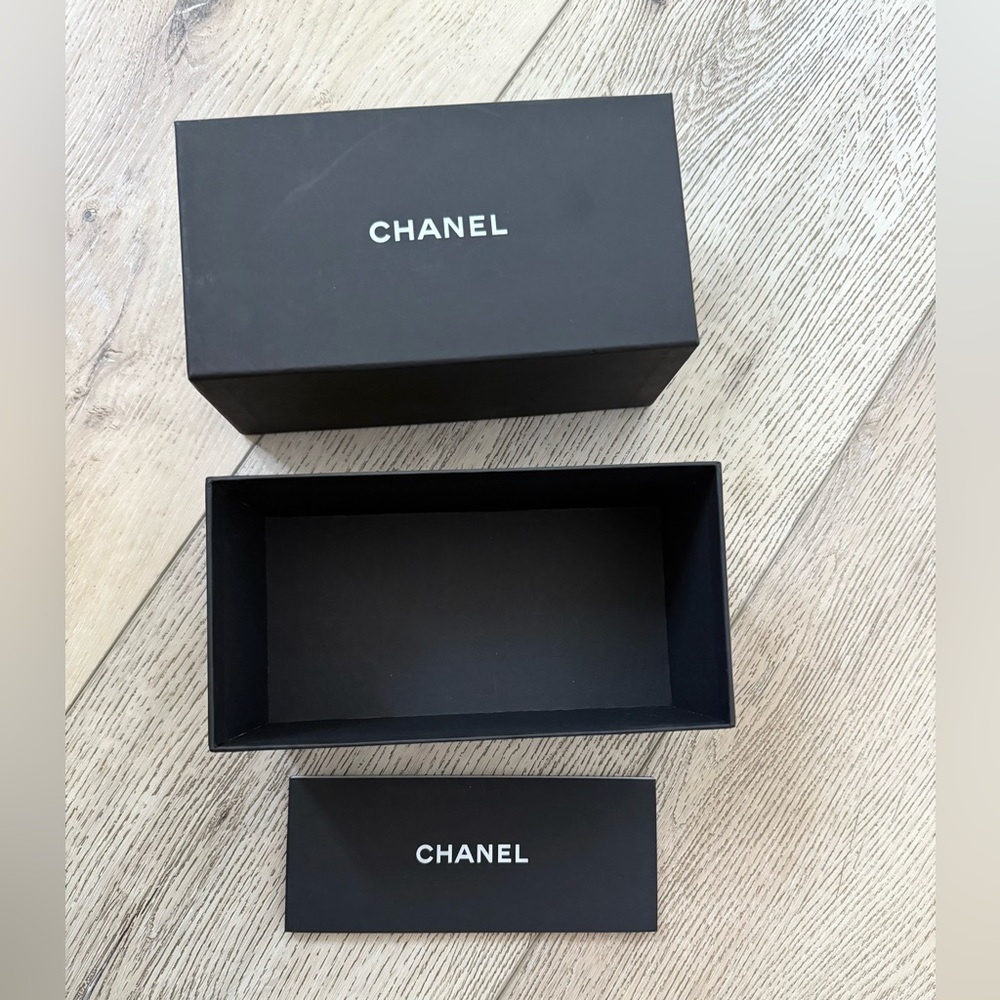 CHANEL Black sunglasses box only